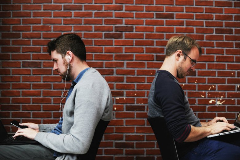 Freelancerzy też mają problemy z płynnością finansową. Między innymi do nich kieruje swoje usługi Finiata