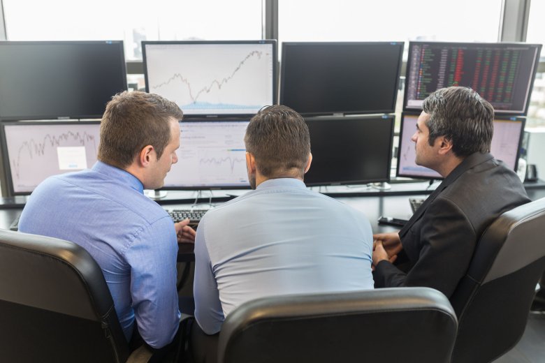 Doświadczony data scientist może liczyć na 9 do nawet 15-17 tys. złotych netto miesięcznie