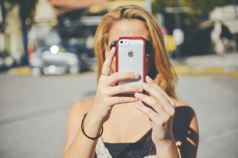 Samsung to dla Apple konkurent, z którym coraz trudniej wygrać. Premiera iPhone'a 8 już niedługo