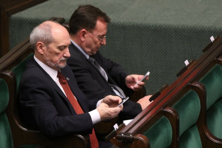 Wkrótce możemy daremnie szukać w telefonach wskaźnika mocy sygnału.