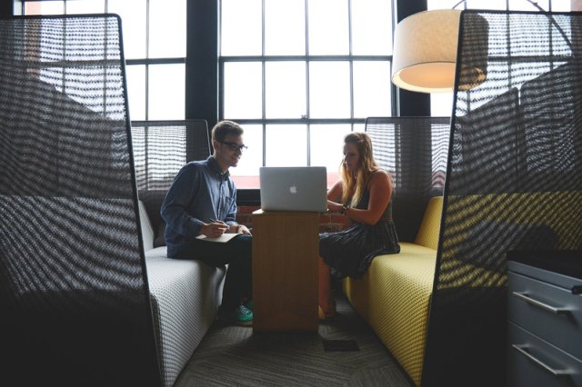 Start-up nie zaczyna swojego życia od załatwienia formalności w urzędzie. Kształtów nabiera zanim firma w ogóle powstanie