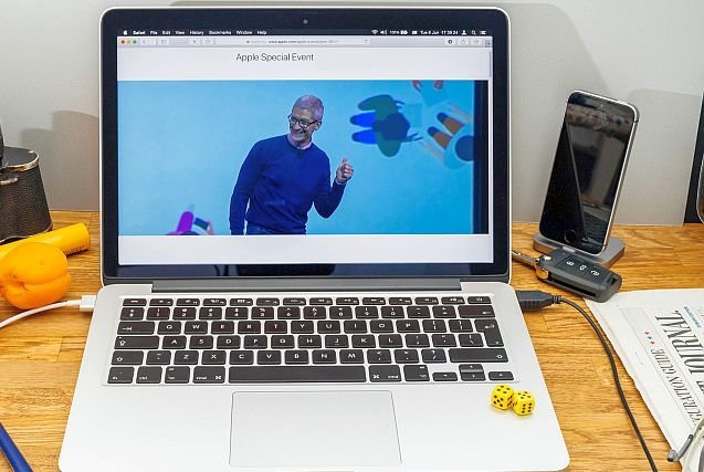 Oczekujemy, że Apple zacznie zwracać 13 miliardów euro zaległych podatków od pierwszego kwartału 2018 roku – zapowiedział minister finansów Irlandii