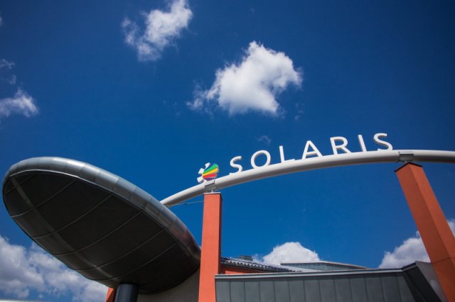 Wejście do Narodowego Centrum Promieniowania Synchrotronowego Solaris, gdzie znajduje się synchrotron.