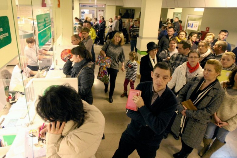Kolejka do rejestracji w Dziecięcym Szpitalu Klinicznym w Lublinie.