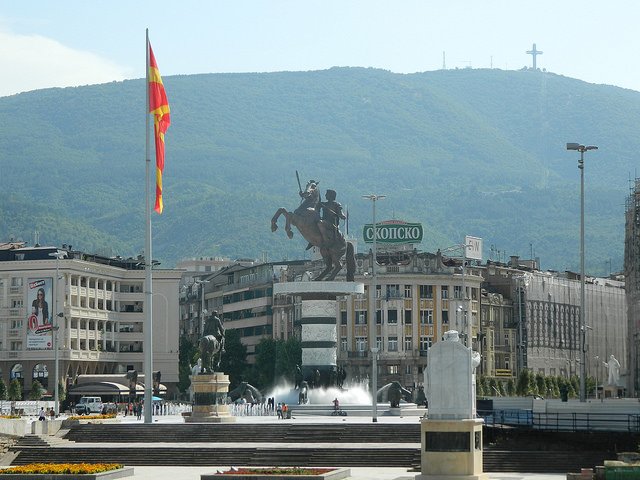 Macedonia zmienia nazwę na Republikę Macedonii Północnej. Kończy to 27-letni spór z Grecją