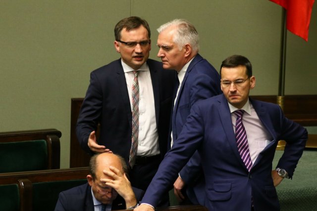 Pożyjemy, zobaczymy. Wicepremier Mateusz Morawiecki uzależnia los 500+ dla emerytów od stanu budżetu na 2018 r.