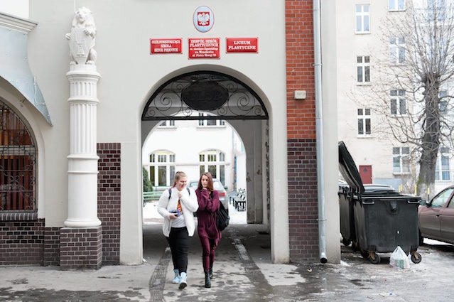 Szkoły się zmieniają. Szkoda tylko, że na niekorzyść pracujących tam pedagogów.