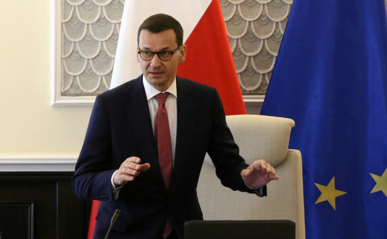 Premier Mateusz Morawiecki odebrał ministrowi energii kontrolę nad spółkami Orlen i Lotos.