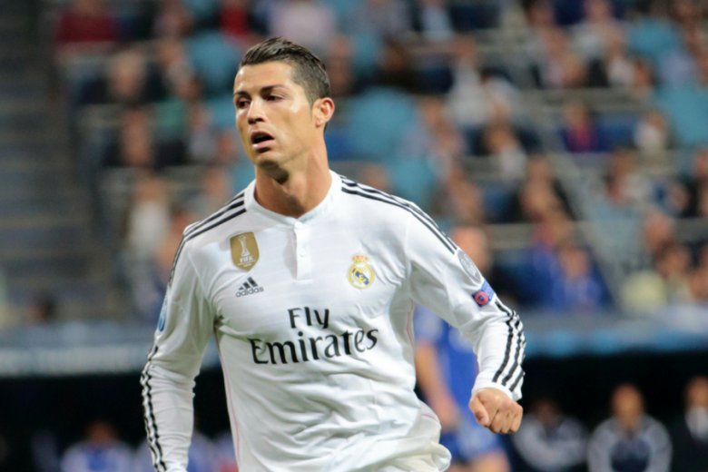 Juventus Turyn zgodził się zapłacić za Ronaldo 100 mln euro. Jednak astronomiczna pensja gwiazdora nie spodobała się pracownikom koncernu Fiat Chrysler