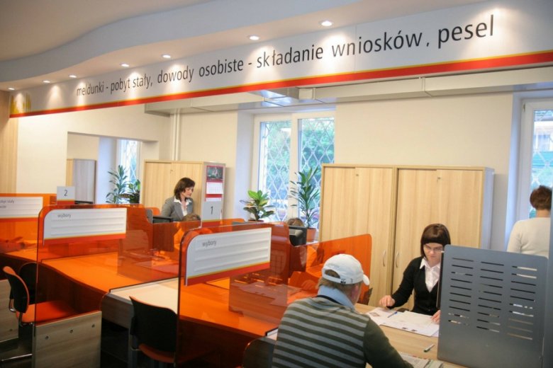 System Rejestrów Państwowych miał połączyć m.in. bazy PESEL, dowodów osobistych i akt USC.