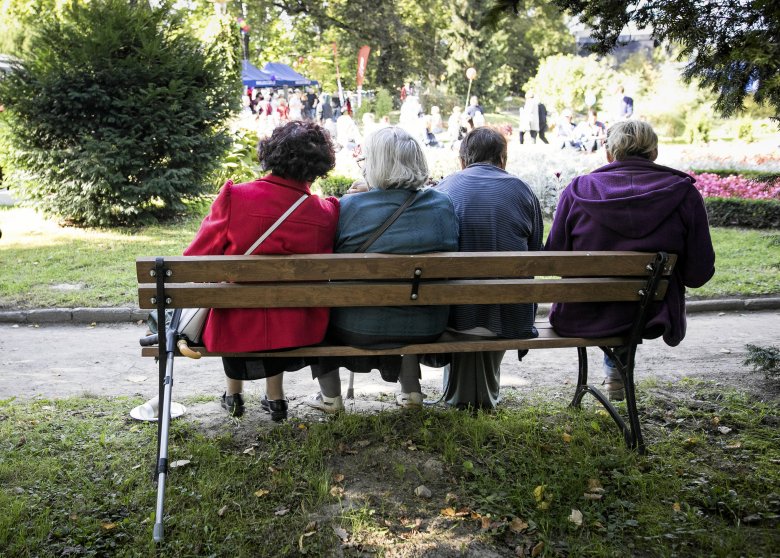 Z obniżonej stawki PIT skorzystają emeryci i renciści.