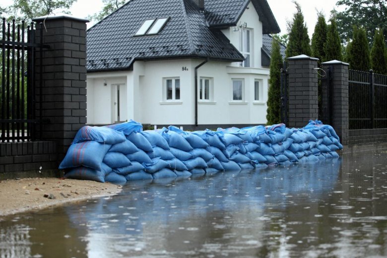 Ubezpieczyciele starają się pomóc osobom dotkniętym przez żywioł