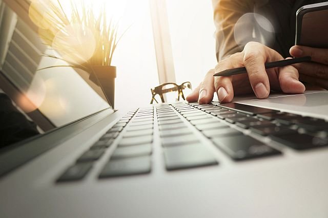 2,50 zł kosztuje najtańsza usługa sprawdzenia danych firmy. Za pełny raport o finansach i stanie kontrahenta w wywiadowni gospodarczej trzeba zapłacić nawet powyżej 25 tysięcy.