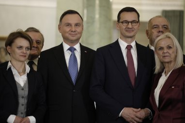 e47577a72ab6d5eaabfd03aee6fd7093,382,0,0