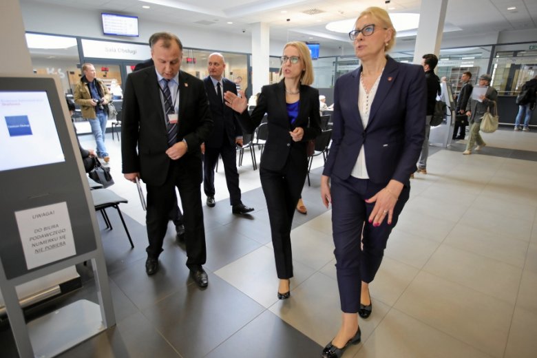 Ministerstwo Finansów nie ukrywa, że uważa interpretacje indywidualne za "supermarket z optymalizacjami". Urzędy skarbowe nie szczędzą wysiłków, by ukrócić ich wydawanie.