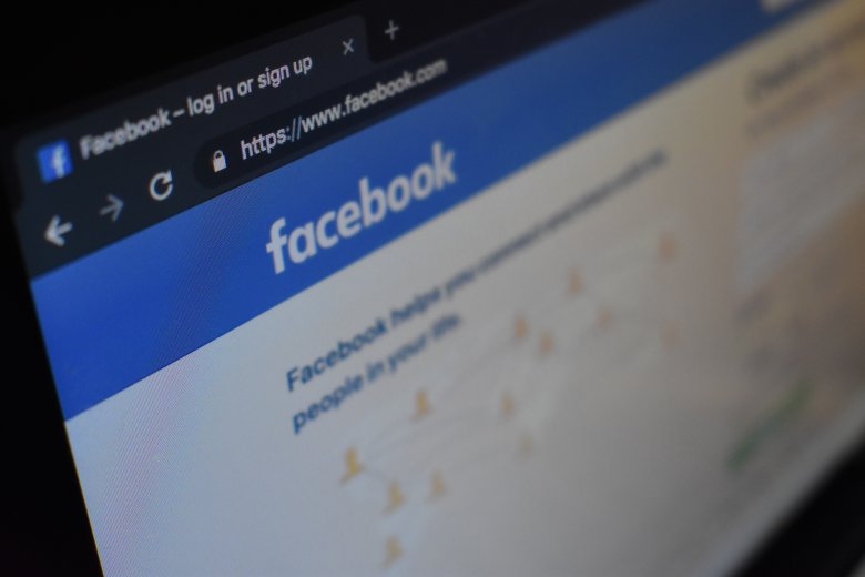 Na Facebooku warto działać na chłodno