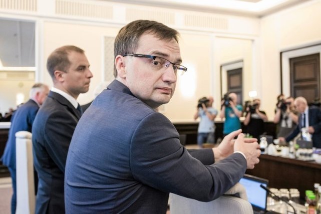 Projekt Ziobry zakłada, iż nawet nie trzeba szukać winnego i czekać na wyrok sądu