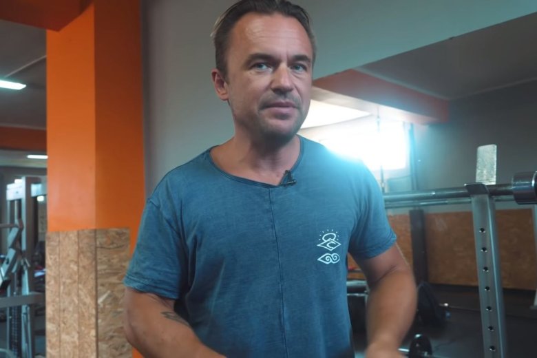 Według propozycji, którą otrzymał Gadzinowski, miałby on stworzyć fałszywy związek z internetową influencerką z Instagrama.