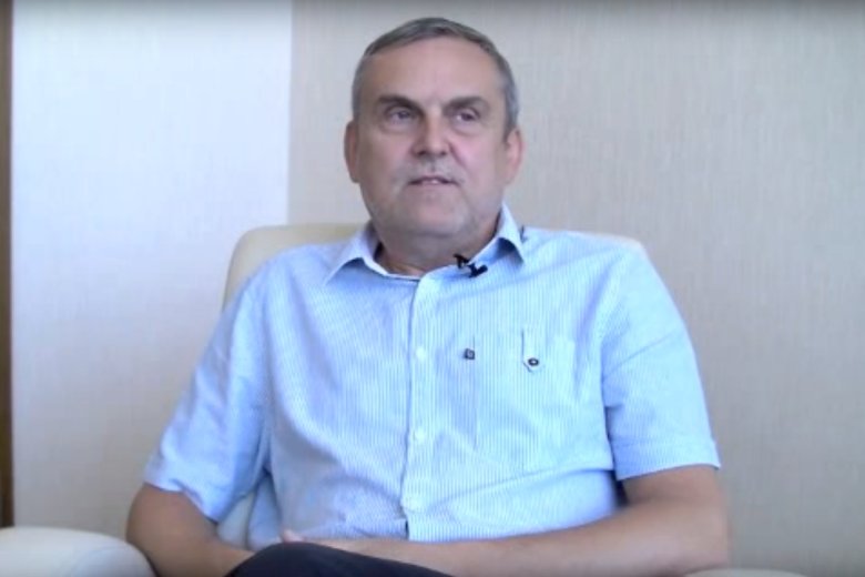 Andrzej Kowalski z Sante według relacji pracowników dopuścił się mobbingu.
